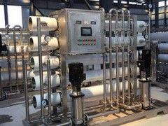 長春大型水廠純凈水設(shè)備維護現(xiàn)場 (180播放)